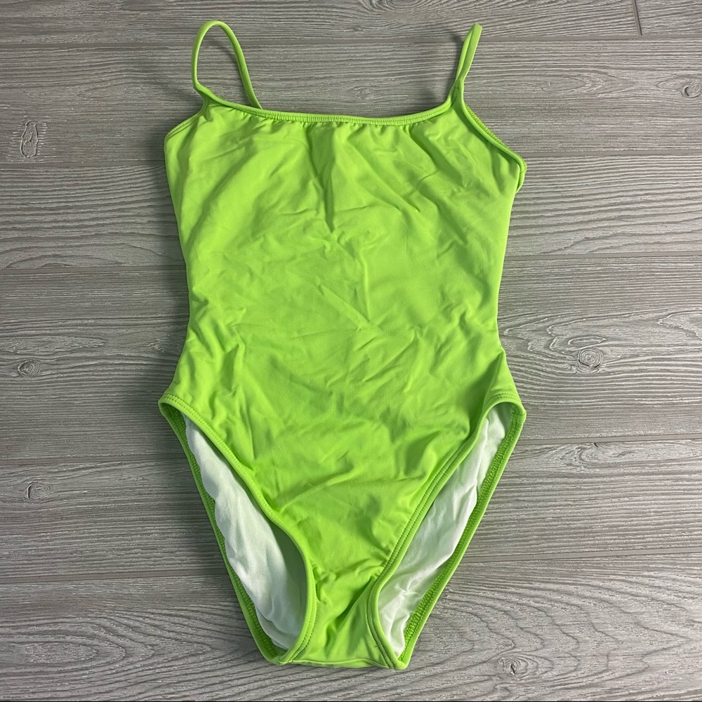 Anne Cole • Solid One Piece
